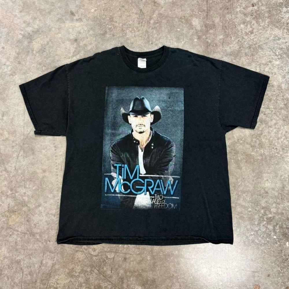 Tim McGraw 2013 "Two Lanes Of Freedom" Tour Tee Size XXL